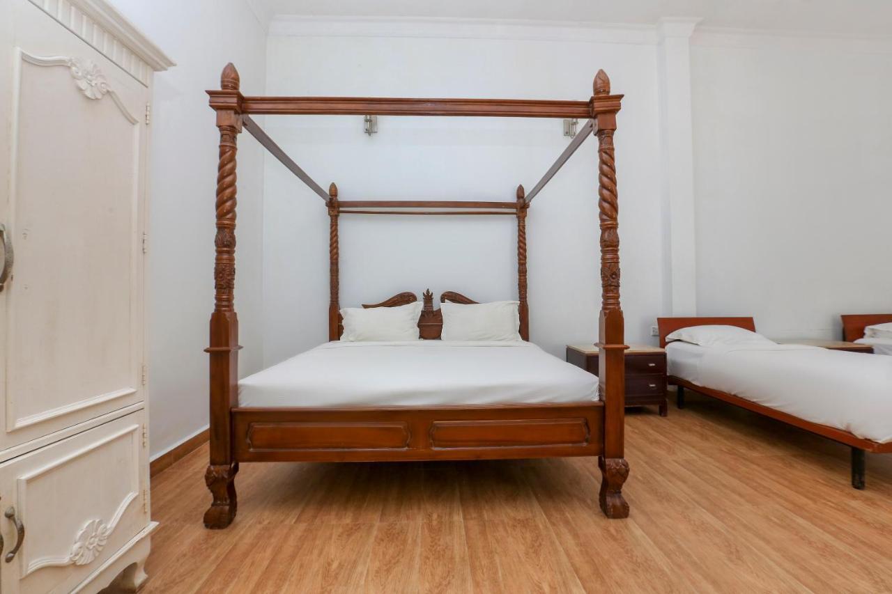 Villa Danialla Beach Resort Kampong Ayer Terjun Pinang Zewnętrze zdjęcie